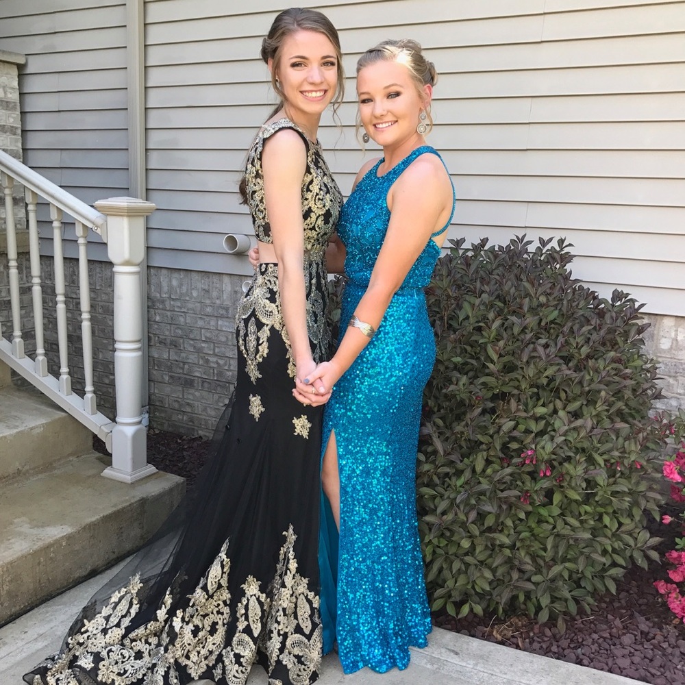 Sparkly Blue Prom Dress